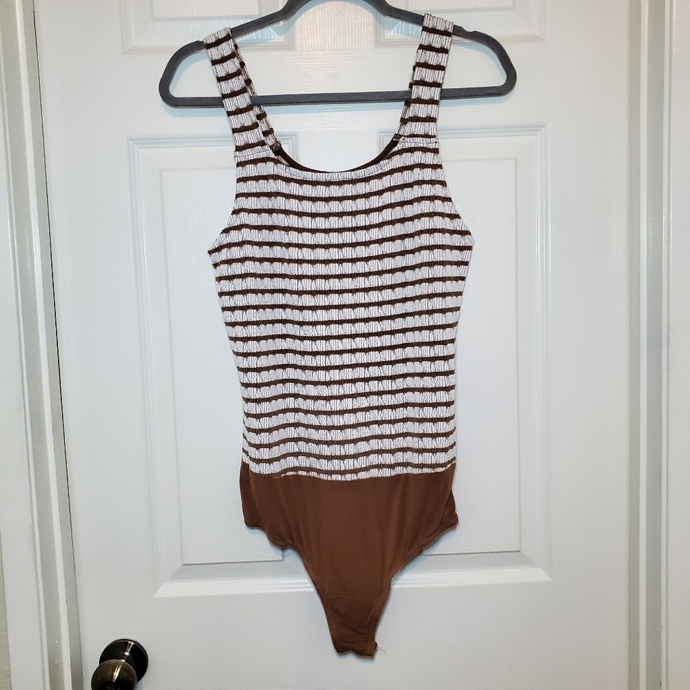 Torrid Bodysuit Womens SIze 00 Knit Scoop Neck Textured Tank Top Stretch